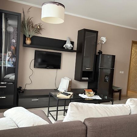 Fresh&Cozy Apartment, Parking Free, 15 Min Walk To Center Riga Bagian luar foto