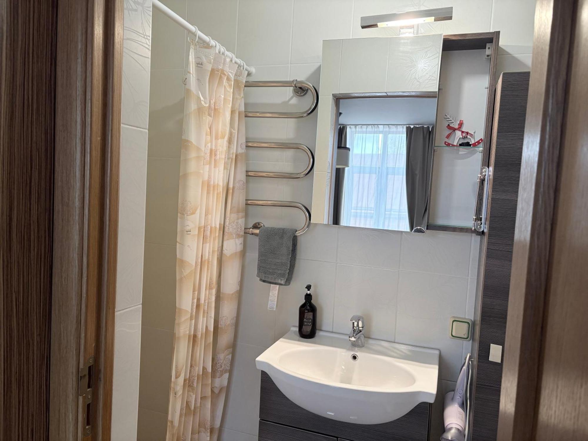 Fresh&Cozy Apartment, Parking Free, 15 Min Walk To Center Riga Bagian luar foto